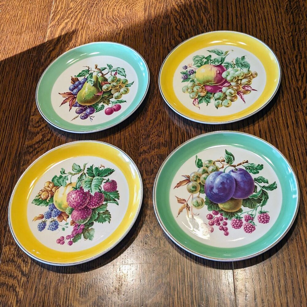 W S George 4 Vintage Fruit Motif Salad Plates 7.25" Apple Grape Pear Plum Gold - Picture 6 of 12